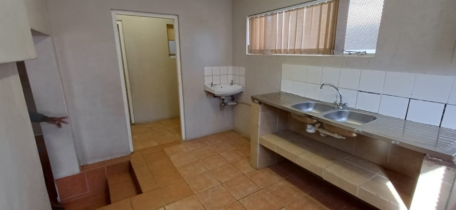 To Let commercial Property for Rent in Greenfields Eastern Cape